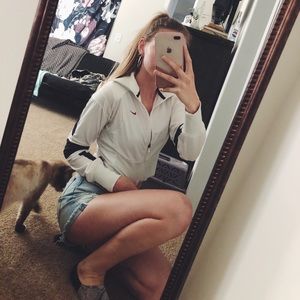 Nike Crop Zip-Up